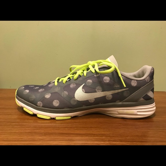 nike polka dot running shoes
